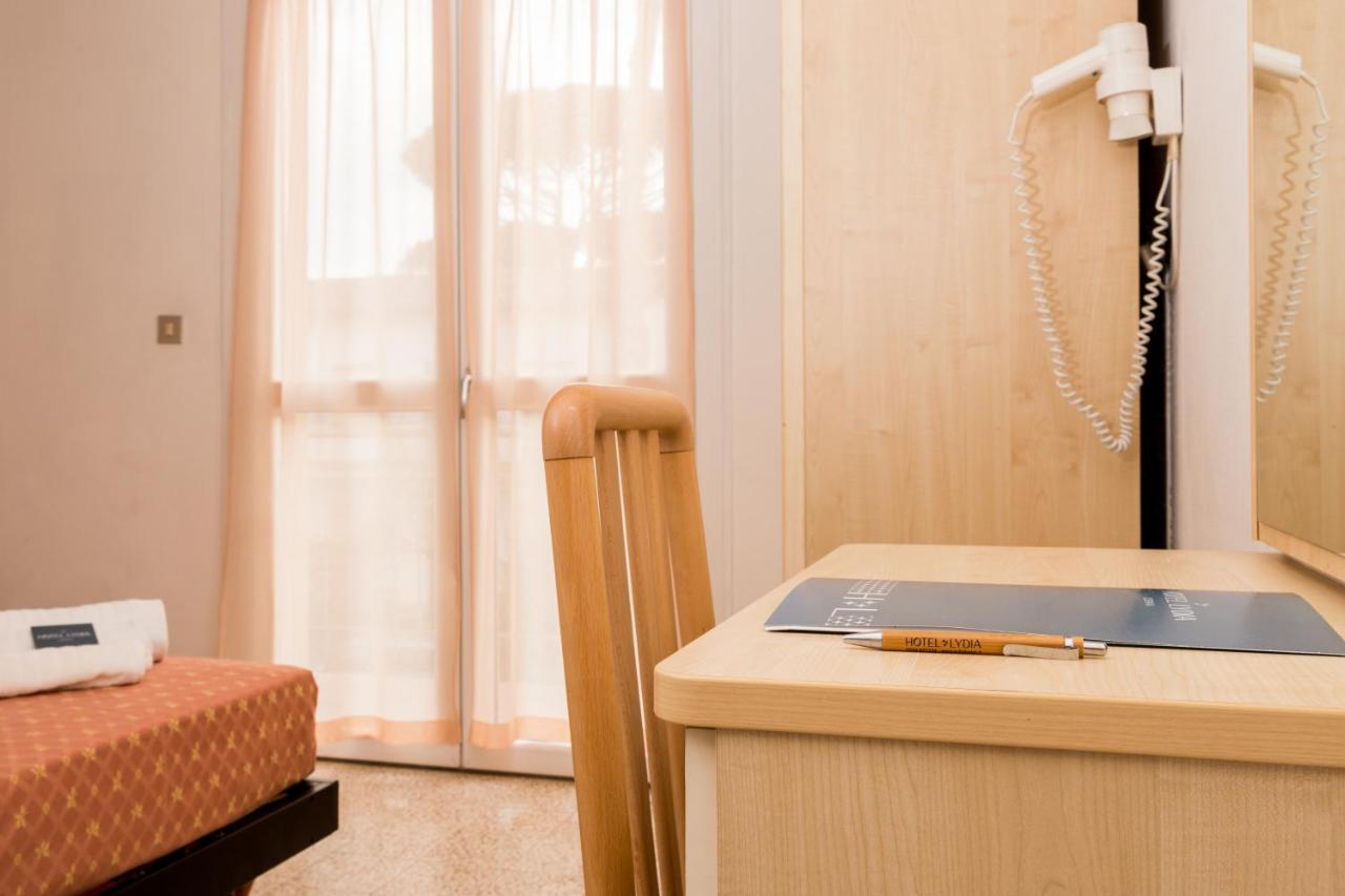 קרביה Hotel Lydia מראה חיצוני תמונה
