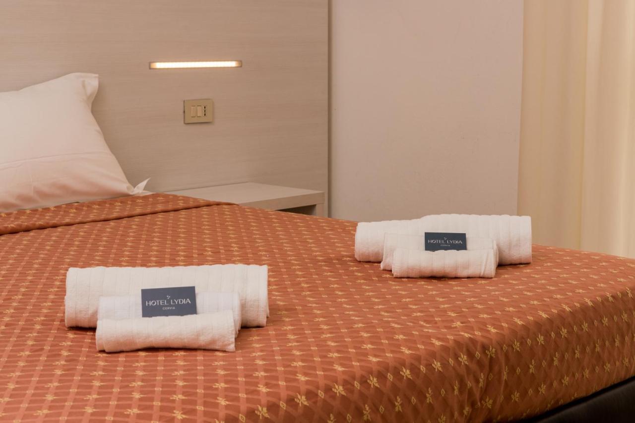 קרביה Hotel Lydia מראה חיצוני תמונה