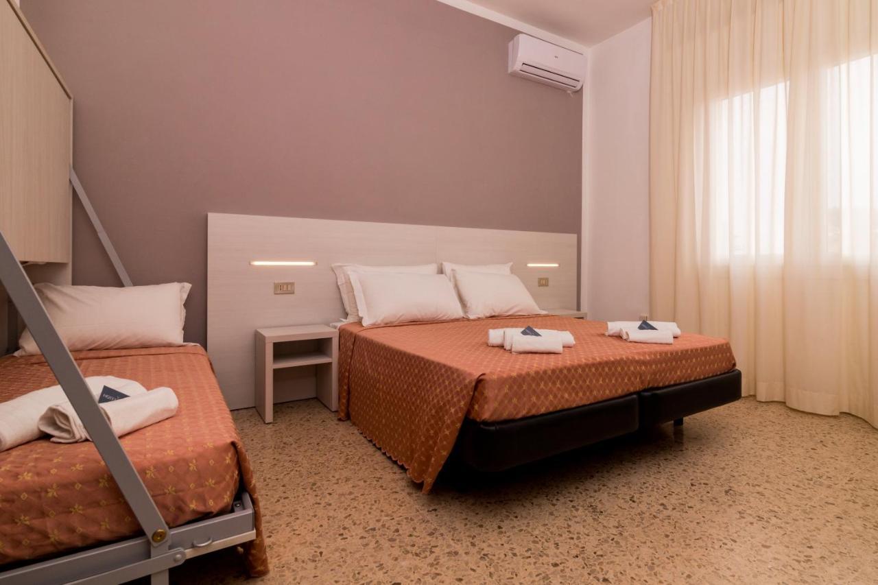 קרביה Hotel Lydia מראה חיצוני תמונה