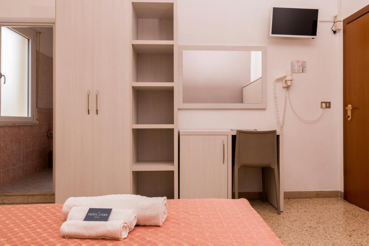 קרביה Hotel Lydia מראה חיצוני תמונה