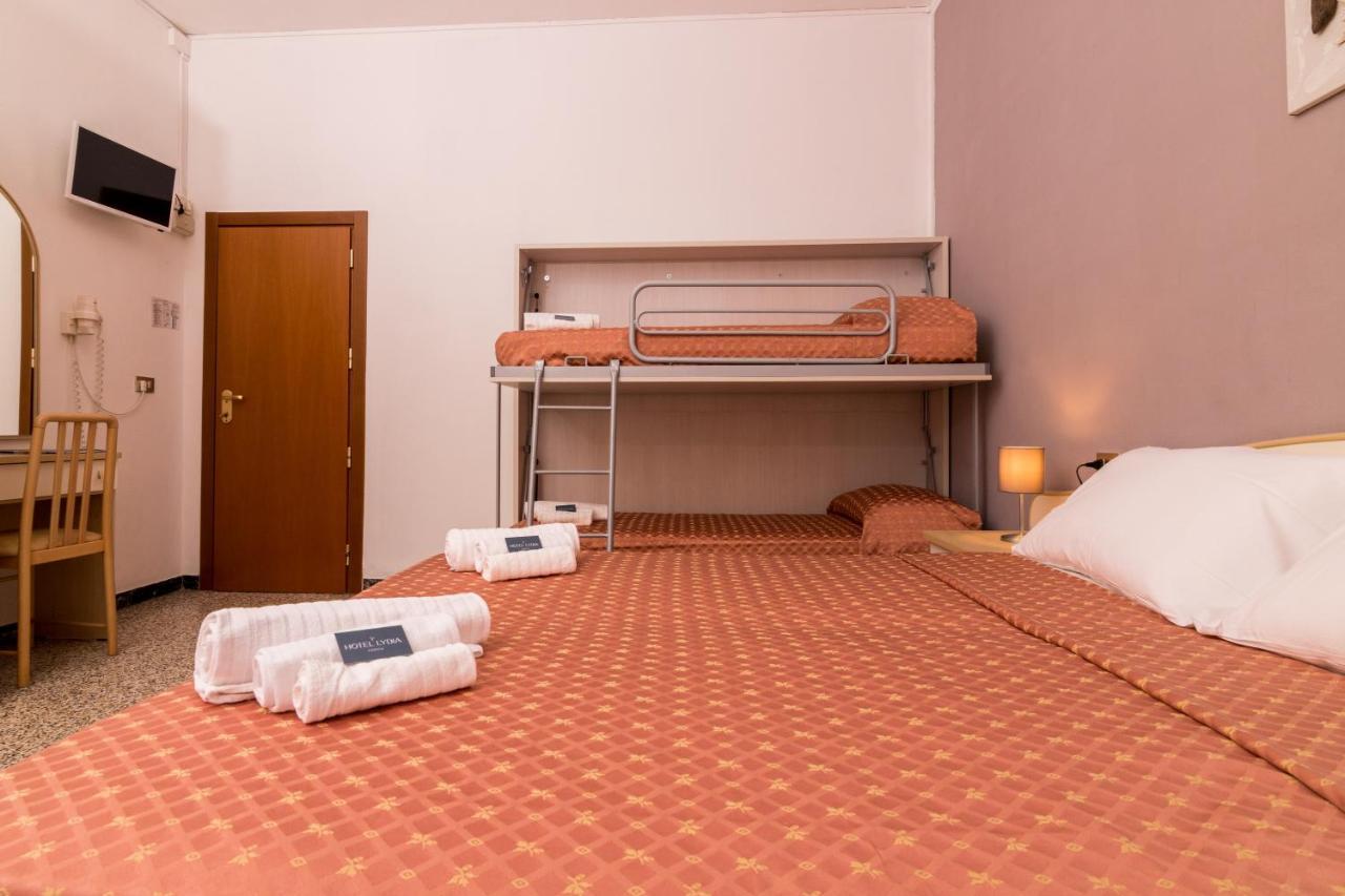 קרביה Hotel Lydia מראה חיצוני תמונה