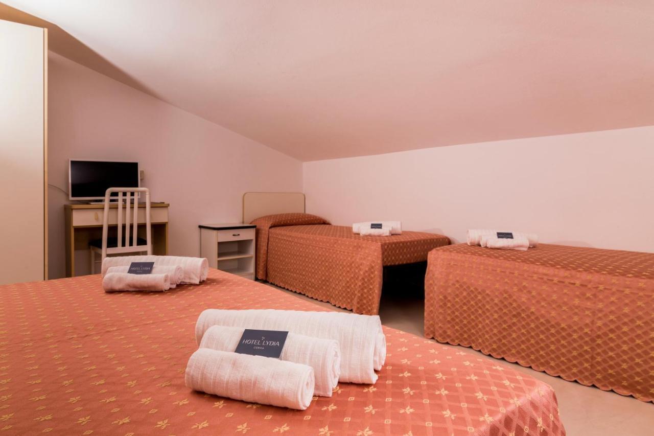 קרביה Hotel Lydia מראה חיצוני תמונה